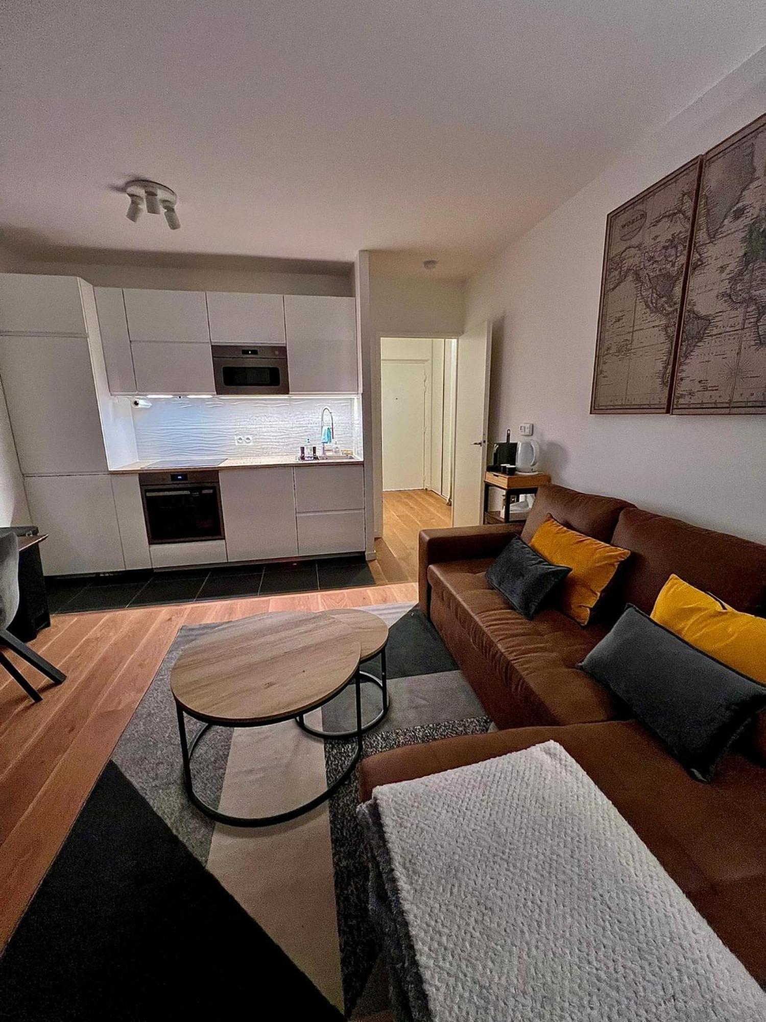 New & Serene 1-Bedroom Apart Near #Ladefenseparis #Parking&Fibre Suresnes Exterior photo